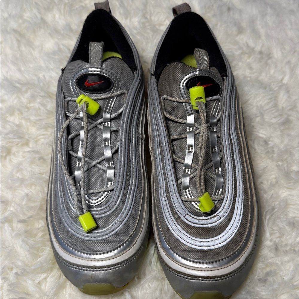 Nike Air Max 97 Metallic Silver with Neon Yellow - Picture 3 of 6